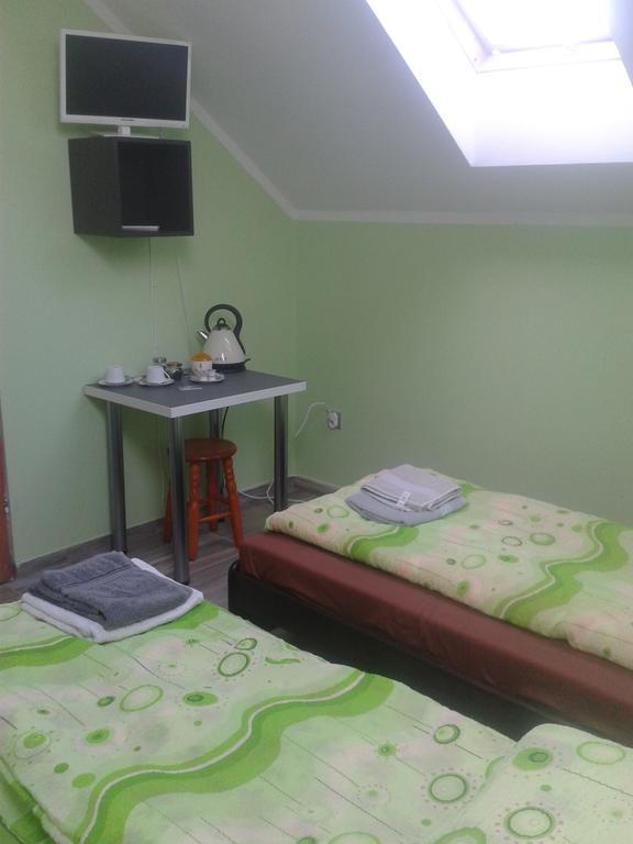 Noclegi Avoca Pyrzowice Eksteriør bilde
